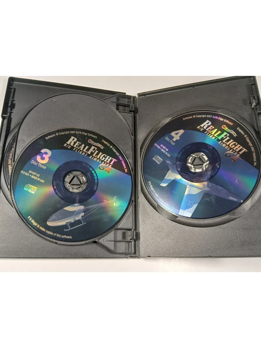 Great Planes Real Flight R/C Simulator G4 PC 4 CD-Rom Set RC RealFlight Futaba